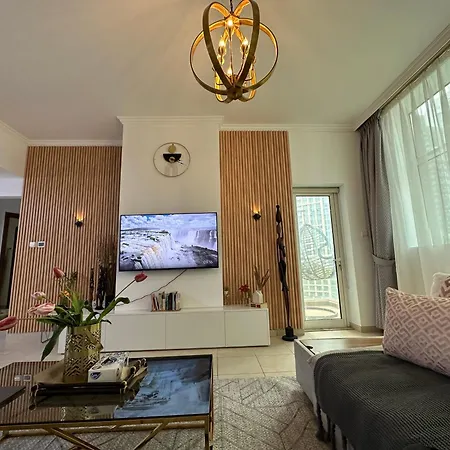 Cozy 2Bhk Near Burj Khalifa Apartment Dubai Exterior photo