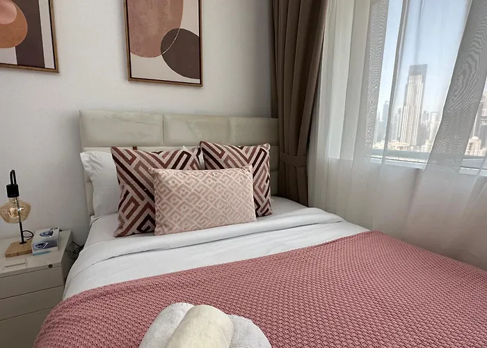 Cozy 2Bhk Near Burj Khalifa
