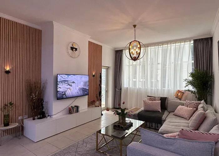 Cozy 2Bhk Near Burj Khalifa