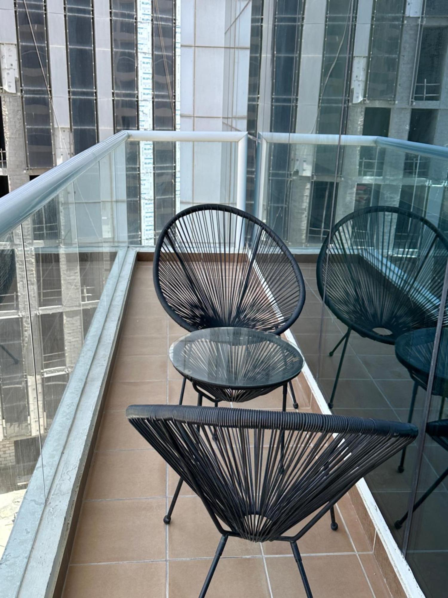 Cozy 2bhk Near Burj Khalifa Apartment Dubai